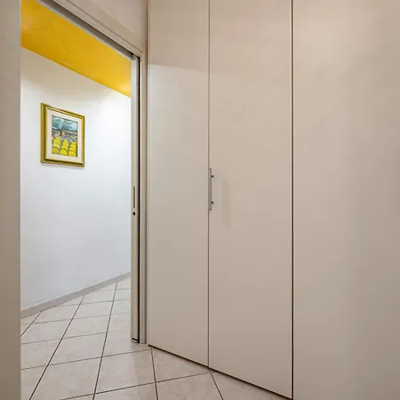 Apartman Guesthost - A Casa Di Eufemia - Migliarina Station *