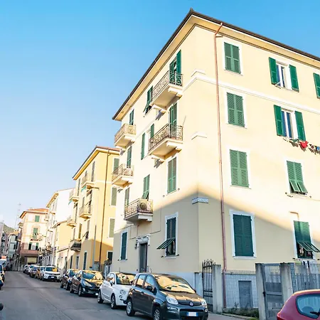 Apartment Guesthost - A Casa Di Eufemia - Migliarina Station