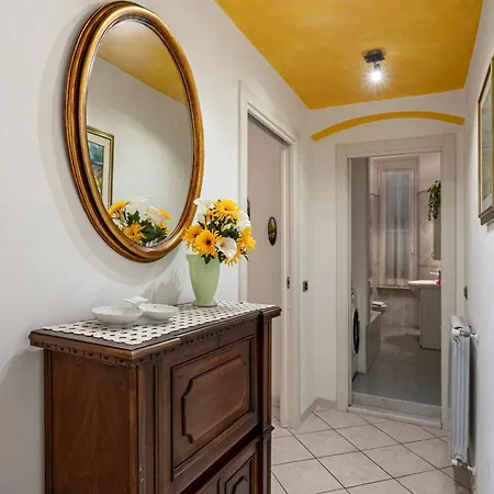 Apartment Guesthost - A Casa Di Eufemia - Migliarina Station *